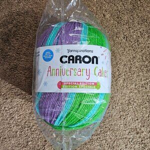 Caron Anniversary Cakes Special Edition Yarn   Merry Maximus 1029 Yds Acrylic